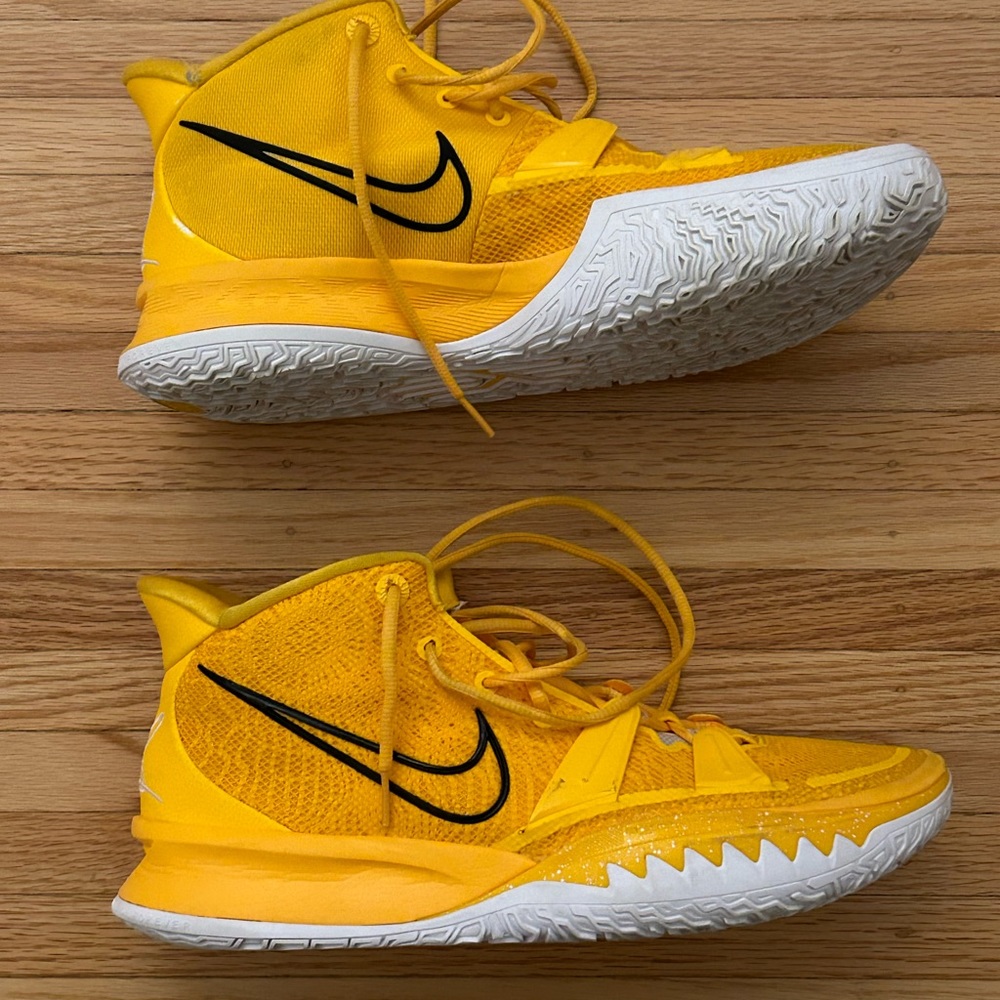 Nike Kyrie 7 TB